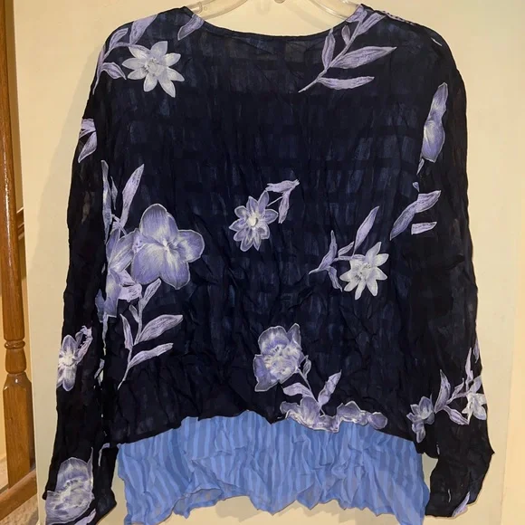 Vintage Pretty Beaded Floral Button Down Blouse Top - Picture 5 of 8